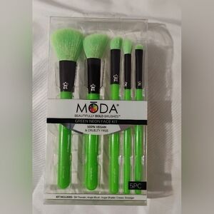 Moda Neon Green 5-Piece Face Brush Kit